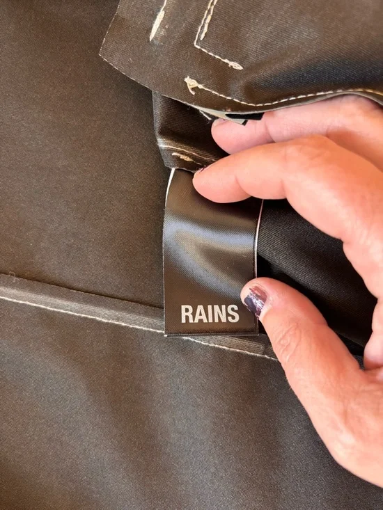 Rains Beige Hooded Trench Coat Size Medium Curve Jacket Scandi Gorpcore Work - Picture 15 of 16